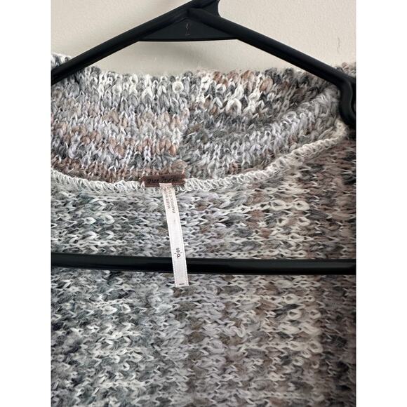 Free People Gray Fringe Knit Cardigan Sweater Size Small - Picture 3 of 3